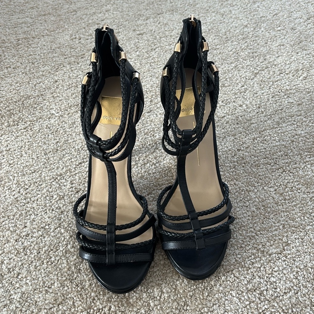 Dolce Vita strappy black heels in women’s size 8